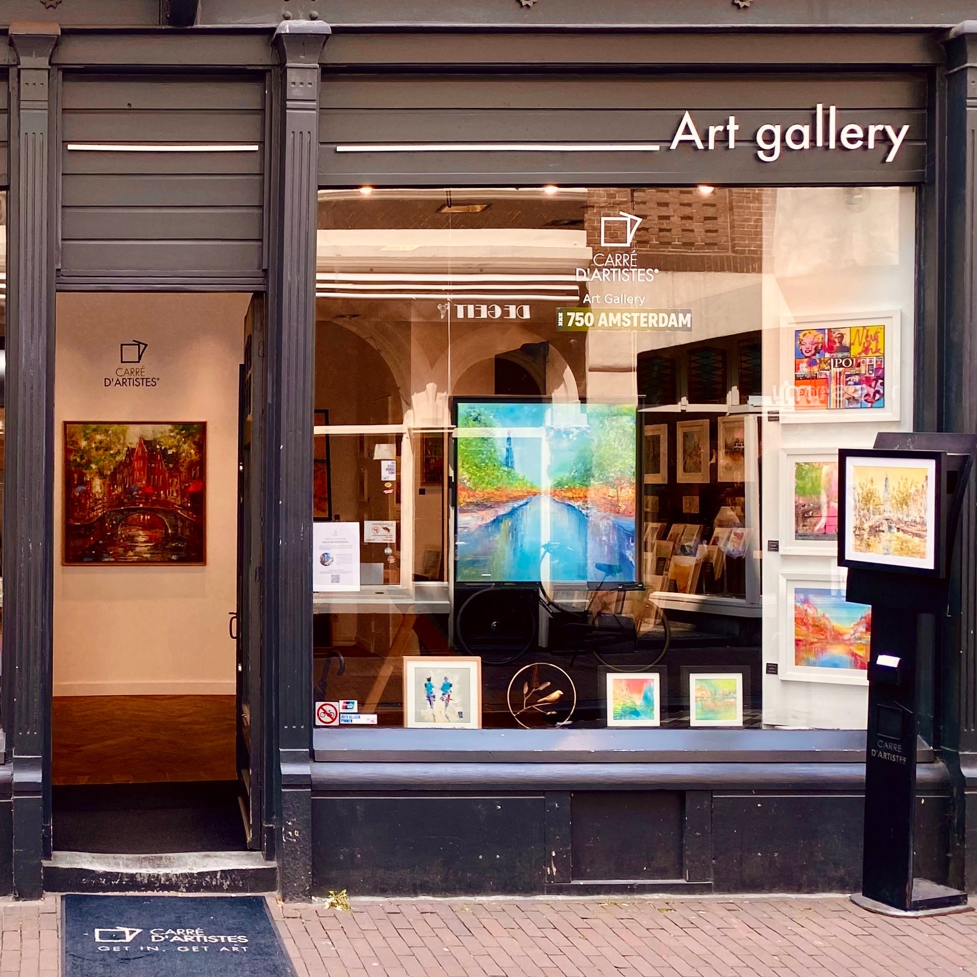 Amsterdam, Wolvenstraat 1 – Carré d'artistes
